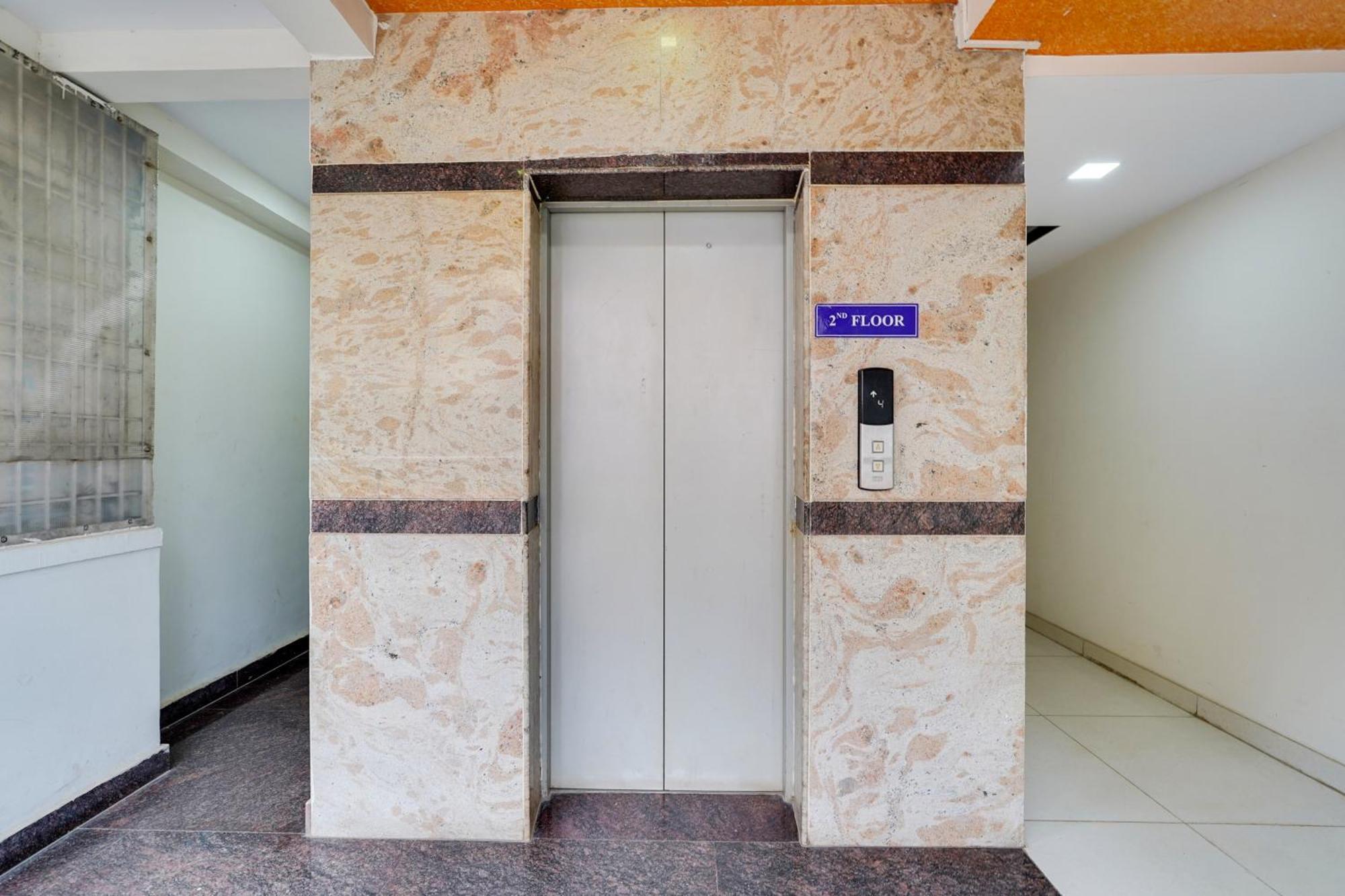 Super Collection O Bangalore Airport Road Yelahanka Exterior photo